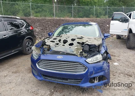2013 Ford Fusion Se z USA, uszkodzony, nr VIN 3FA6P0H73DR365016